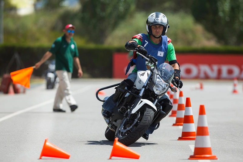 Que necesitas saber antes de alquilar una moto en Tenerife - Paddock Motorbike