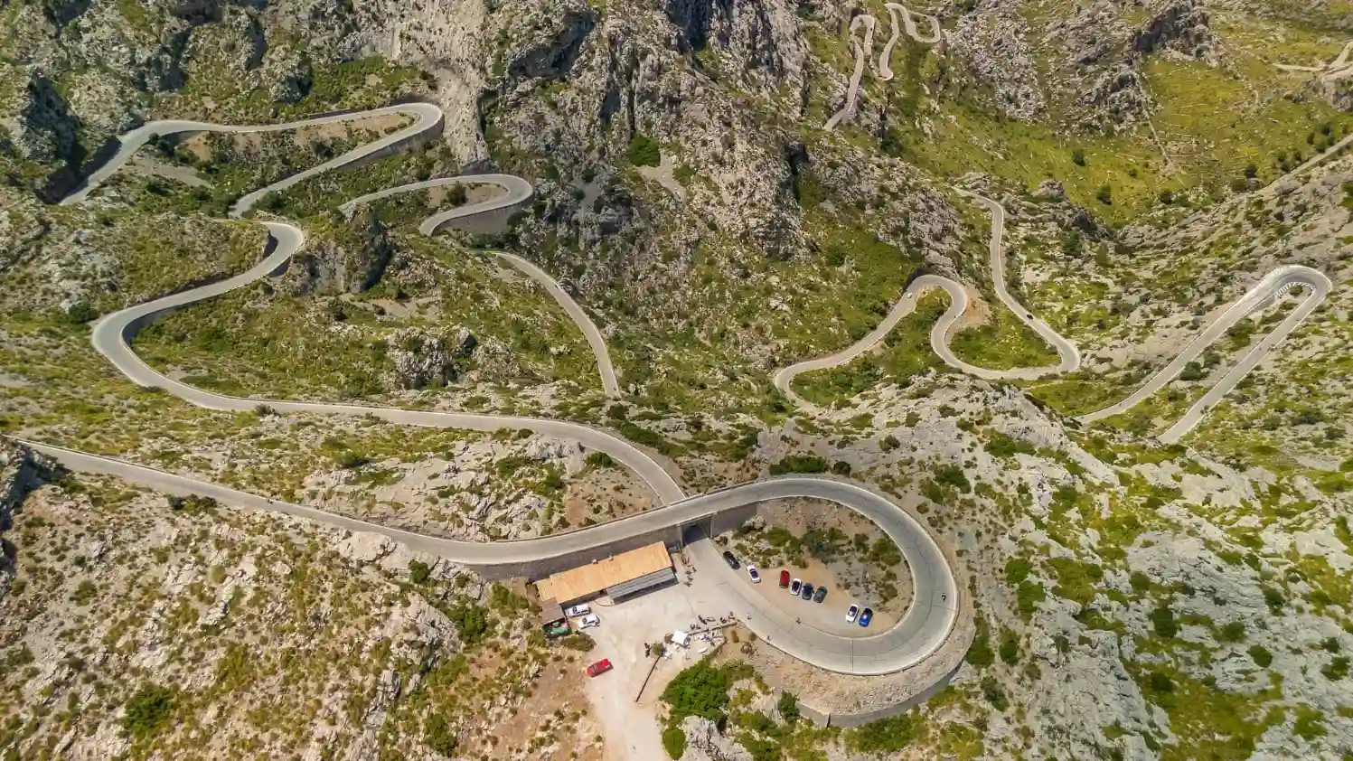 descubre sa calobra en moto